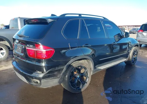 2011 BMW X5 xDrive50I z USA, uszkodzony, nr VIN 5UXZV8C50BL419268